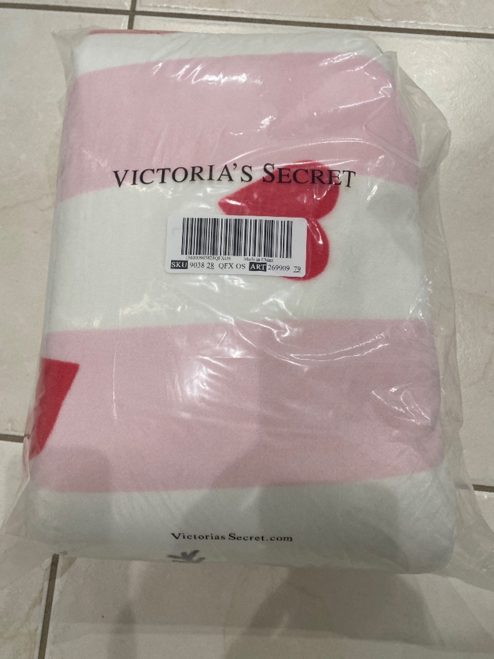 NEW Victoria Secret Throw Blanket
